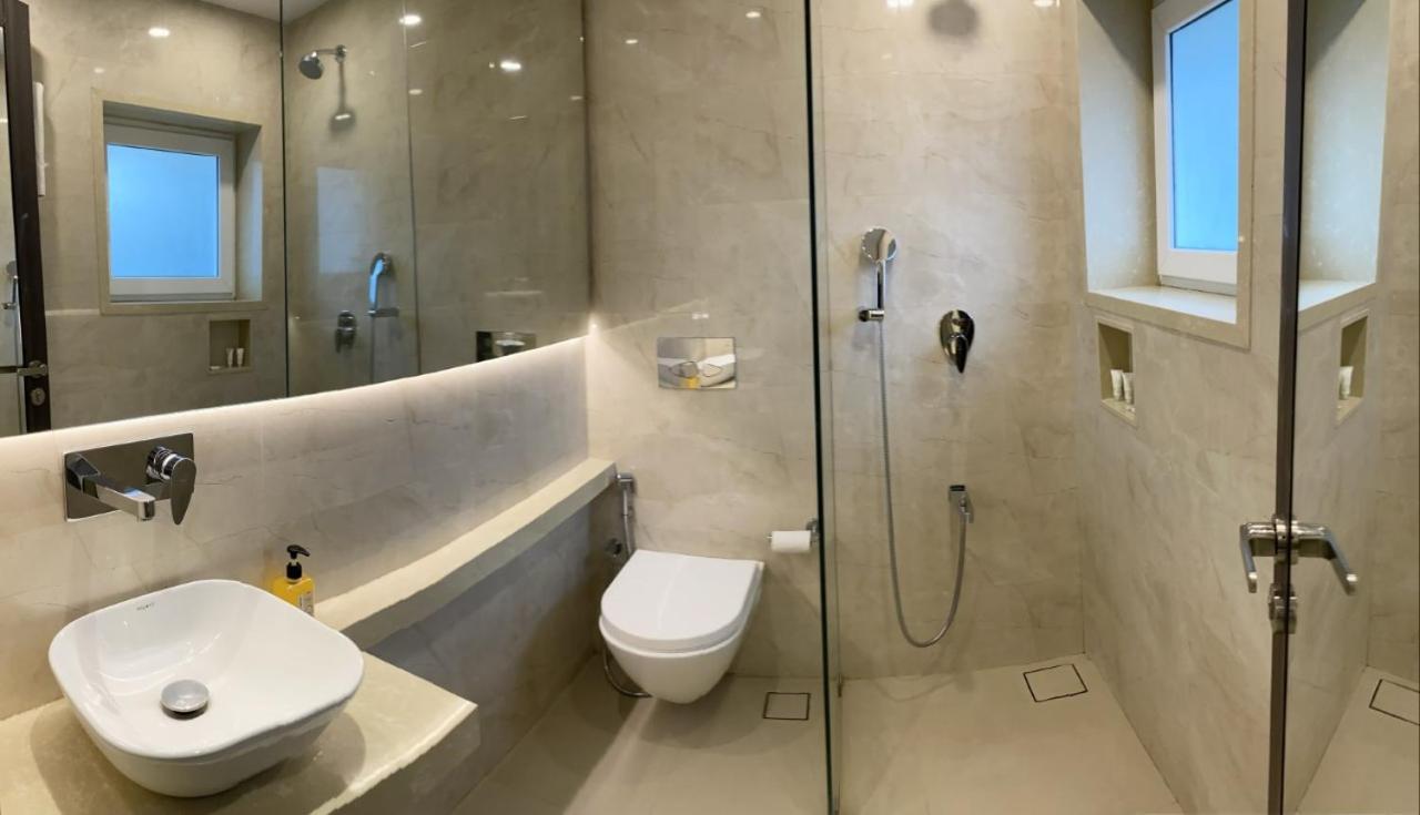 Hotel Landmark Fort Мумбаи Экстерьер фото